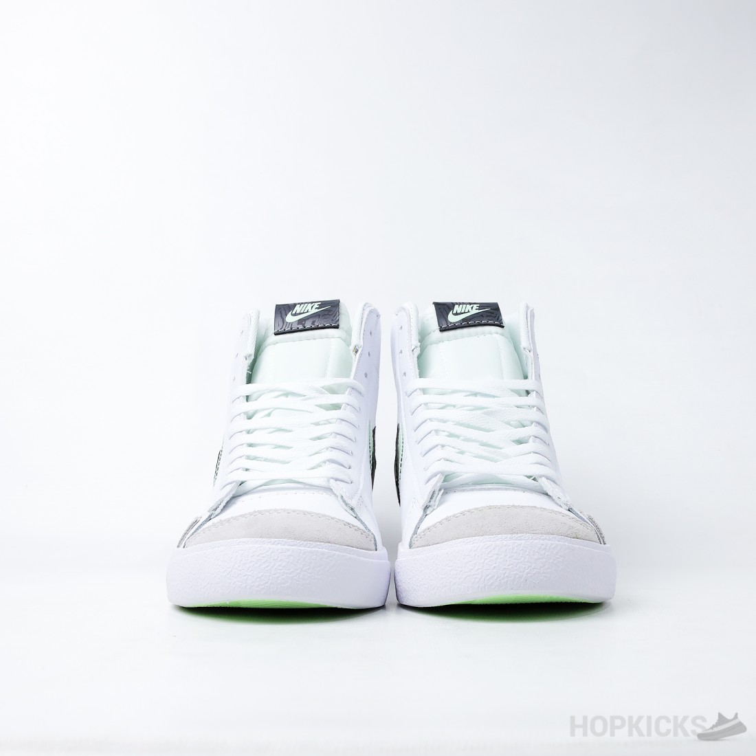 blazer mid 77 white black